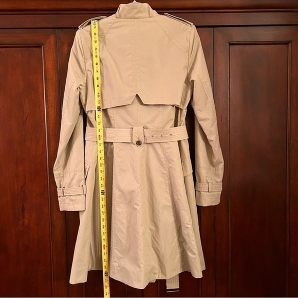 Cole Haan Women Beige Classic Trench Coat High Collar Shoulder Pads Belt Size M - Picture 7 of 16